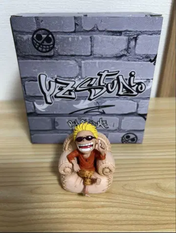 도플라밍고 유년기 피규어 YZ Studio