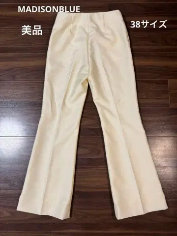 [ 새상품급 ] MADISONBLUE 아이보리 울 플레어 팬츠 01