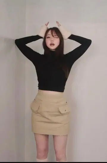 ANDMARY 제인 로고 스커트