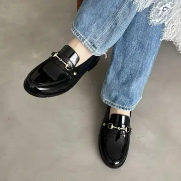 오리엔탈 트래픽 비트 모티브 PVC 레인 로퍼