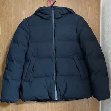 UNIQLO 심리스 다운 XS 블랙