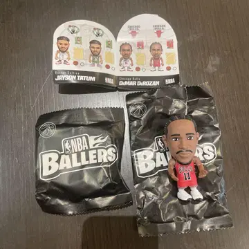 NBA Ballers 데마 데로잔 피규어