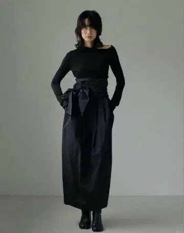 새상품급 ETRETOKYO 허리 벨트 블랙 롱 스커트 리본 포함