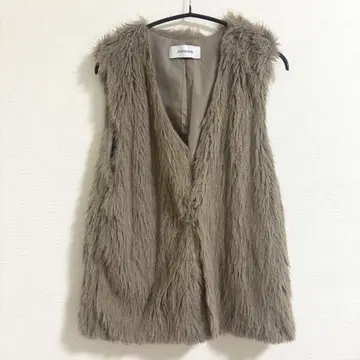 JEANASIS 퍼 베스트 / 지나시스
