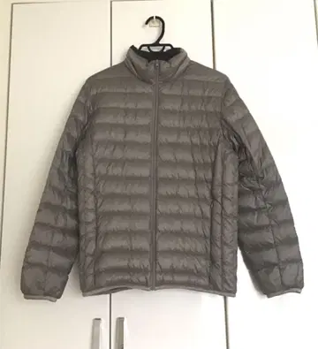 유니클로 UNIQLO 울트라 라이트 다운 자켓 베이지 브라운 계열