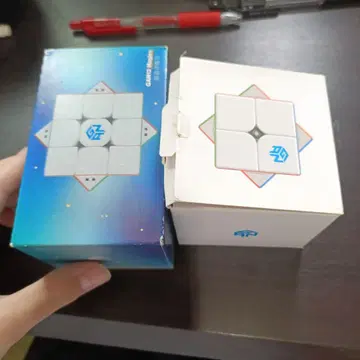 암 큐브 컨디션 최상, 가격 인하 협상