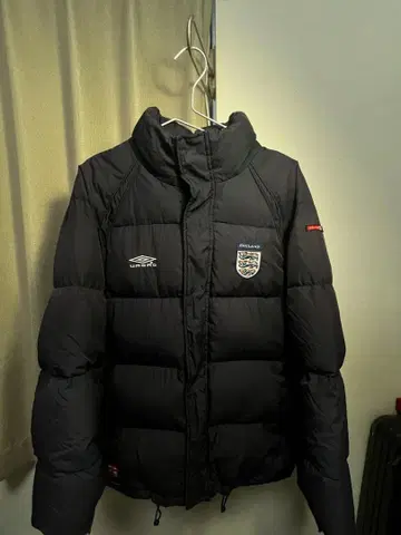 Umbro 잉글랜드 대표 잉글랜드 다운 자켓 네이비 눕시