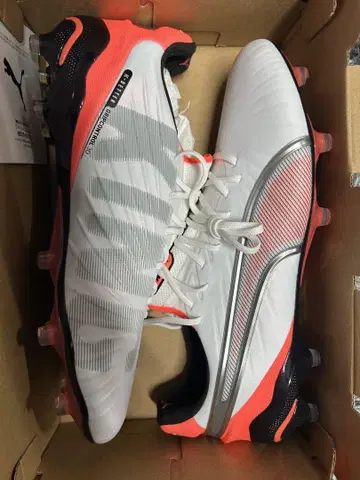 PUMA KING 축구화 화이트/오렌지