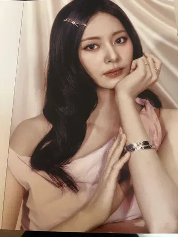 쯔위 포스터
