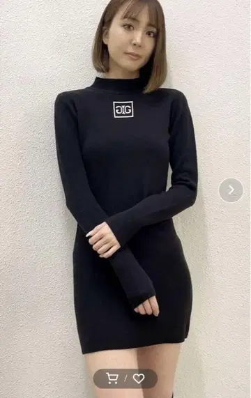 GYDA 블랙 터틀넥 미니 원피스