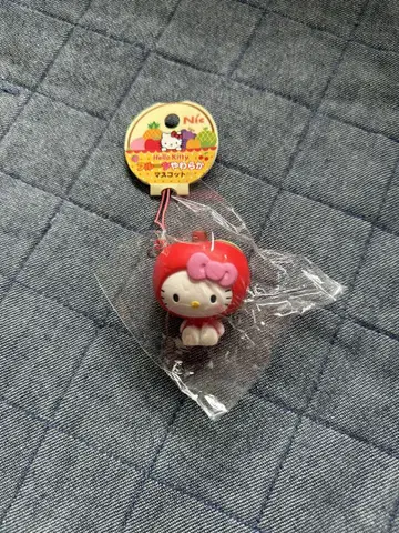 미사용 헬로키티 후르츠 말랑 마스코트 사과 애플 키링