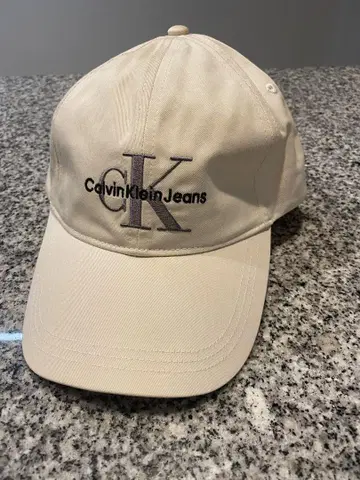 Calvin Klein Jeans 캡 OS 사이즈