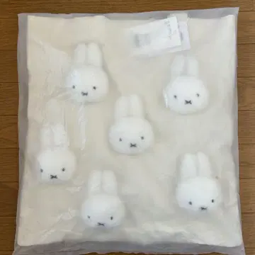 [ 미개봉 새상품 ] 메리제니 복슬복슬 미피 토트백 아이보리 화이트