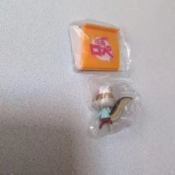 종이 토끼 로페의 캡슐 토이와 봉제 인형 흔들흔들 솔라 아키라 선배 세트