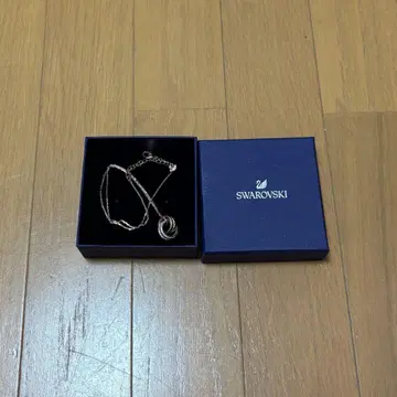 SWAROVSKI 목걸이
