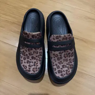 통굽 레오파드 로퍼 crocs 레오파드 무늬 통굽 클로그 샌들