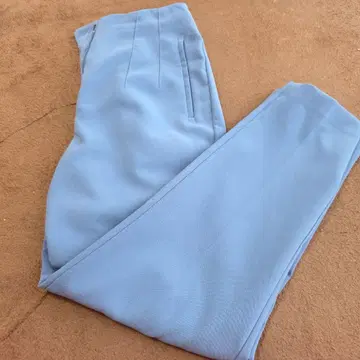 ZARA 라이트 블루 캐주얼 팬츠 M 사이즈