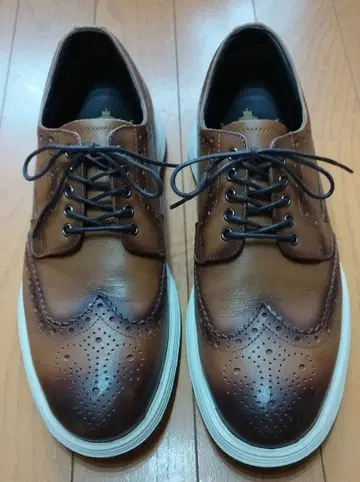컨디션 최상 BEE CLASSIC 가죽 스니커즈 GORE TEX