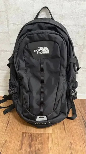 THE NORTH FACE HOT SHOT 핫샷 백팩