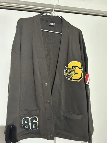 FREAKS store 자수 브라운 가디건