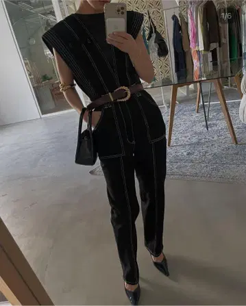 [ 완판 ] AMERI V NECK DENIM JUMPSUIT 블랙