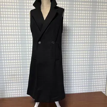 ZARA 블랙 더블 버튼 베스트