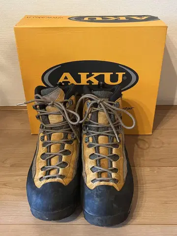 AKU 등산화 VERTIGO GTX 42 1/2 사이즈