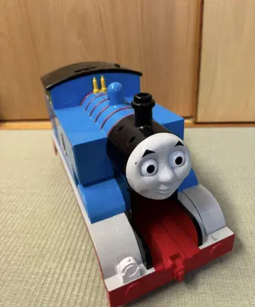 빅 토마스 동력 차량 약 20cm