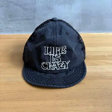 엘도레소 아식스 캡 LIFE IS CRAZY