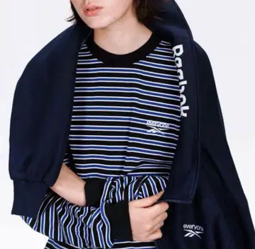 REEBOK everyone CLASSIC BORDER LONG TEE