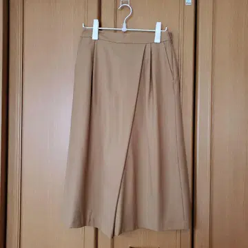 SPICK AND SPAN 카멜 가우초 팬츠