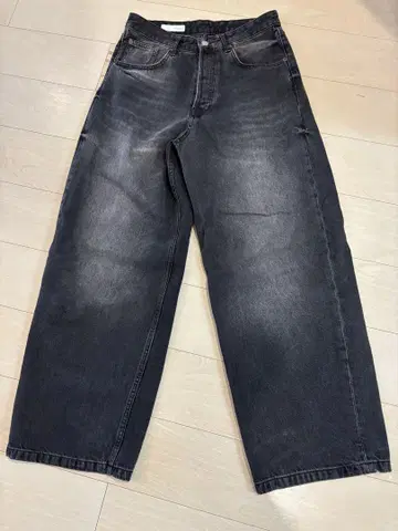 ZARA 엑스트라 배기핏 청바지 EUR38 블랙