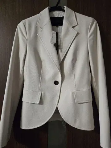 언타이틀 아이보리 테일러드 자켓