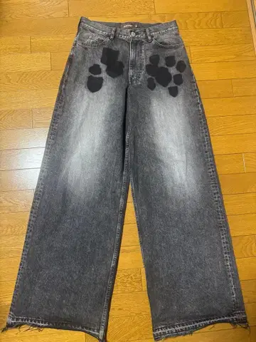 MASU BOYS 25SS Emblem baggy jeans Black