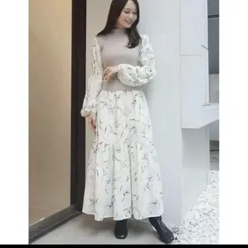 머큐리 듀오 꽃무늬 니트 롱 원피스