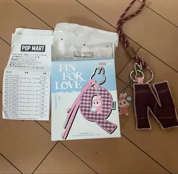 POP MART PIN FOR LOVE 키링