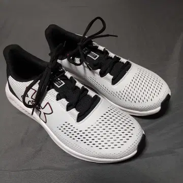 Under Armour 러닝화 화이트/블랙