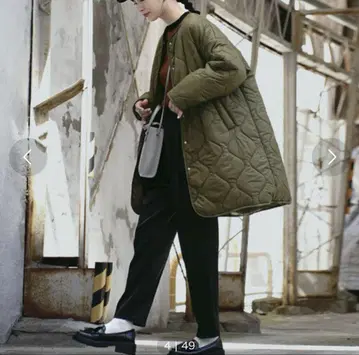 올리브 그린 퀼팅 자켓