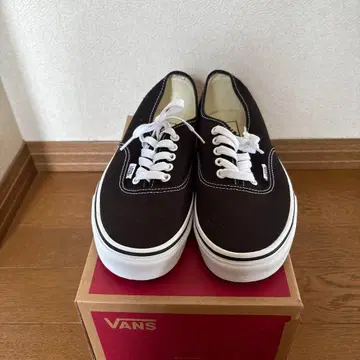 새상품 VANS 오센틱 블랙