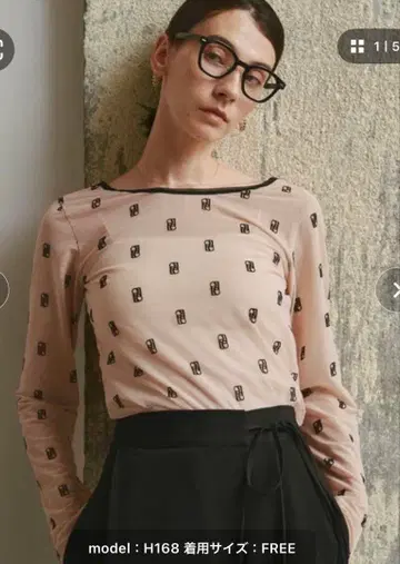 최종 가격 인하 카프리슈레마쥬 2way 모노그램 시어 T셔츠 베이지