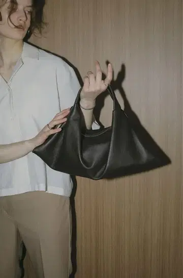 첫날 SALE MANOF x ITTI TOTE BAG