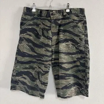 XLARGE 타이거 카모플라쥬 숏팬츠 34