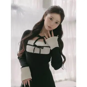 Darich 리본 퍼 플레어 니트 미니 원피스