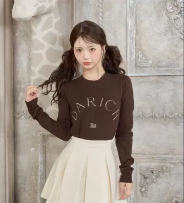 다리치 로고 니트탑 브라운 다리치