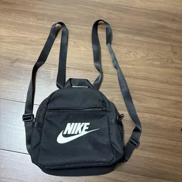 Nike 블랙 백팩 미니