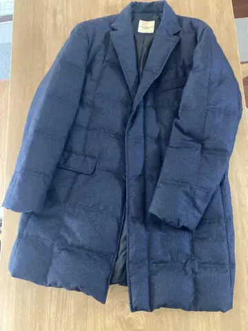 네이비 다운 코트 버튼 포함