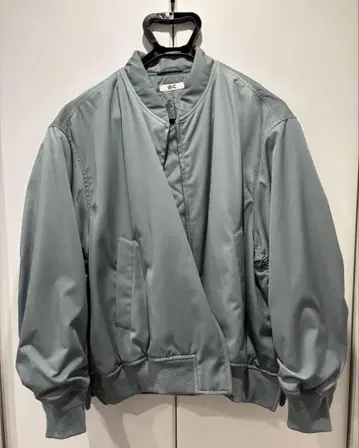 [ 컨디션 최상 ] 유니클로 UNIQLO 보머 자켓 3XL 2024 출시