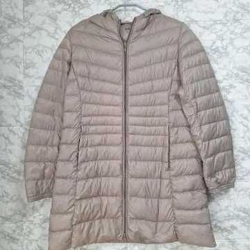 새상품급 UNIQLO (유니클로) 다운 코트 사이즈 XL