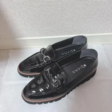 DIANA 블랙 로퍼 24.5