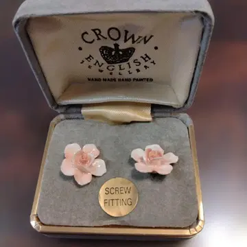 CROWN ENGLISH 꽃 모티브 귀찌 세트